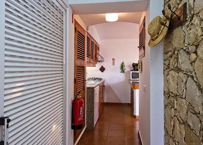 别墅 Lotus 2, 阿尔布费拉