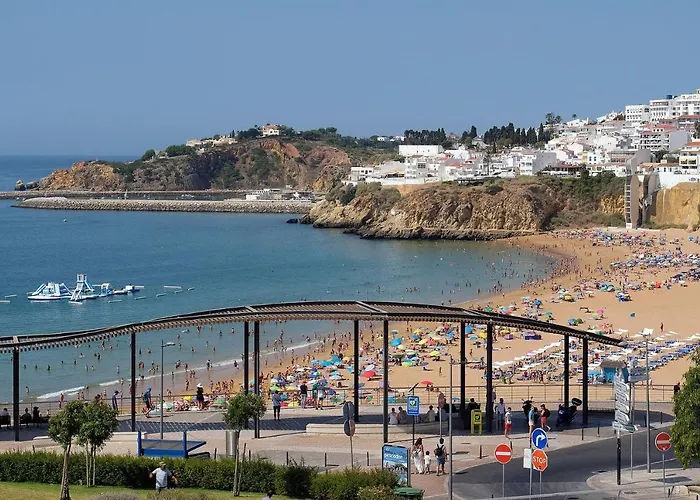 Lotus 2, 别墅 阿尔布费拉