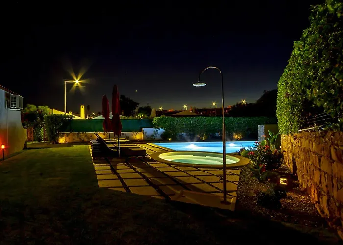 别墅 Lotus 2, 阿尔布费拉