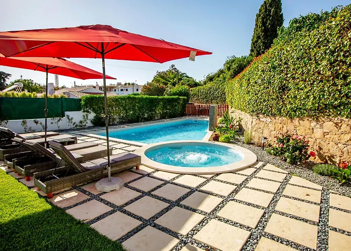 Lotus 2, 别墅 阿尔布费拉