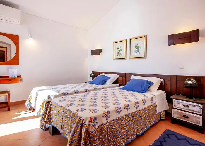 Lotus 2, Villa Albufeira